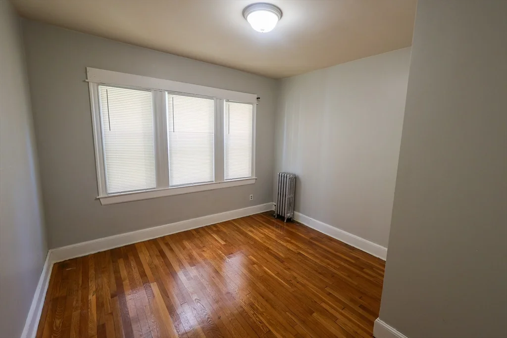 3 bed, 1 bath apartment for rent at 4 Navillus Ter Unit 1, Dorchester — photo 16 of 20