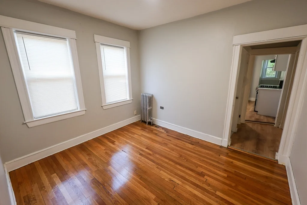 3 bed, 1 bath apartment for rent at 4 Navillus Ter Unit 1, Dorchester — photo 6 of 20