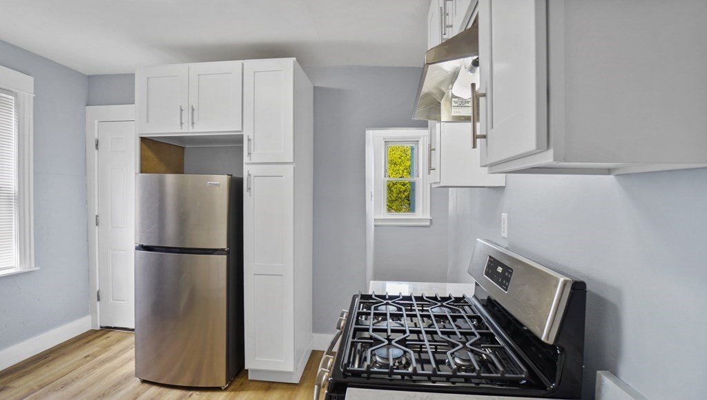 3 bed, 1 bath apartment for rent at 4 Navillus Ter Unit 3, Dorchester — photo 5 of 15