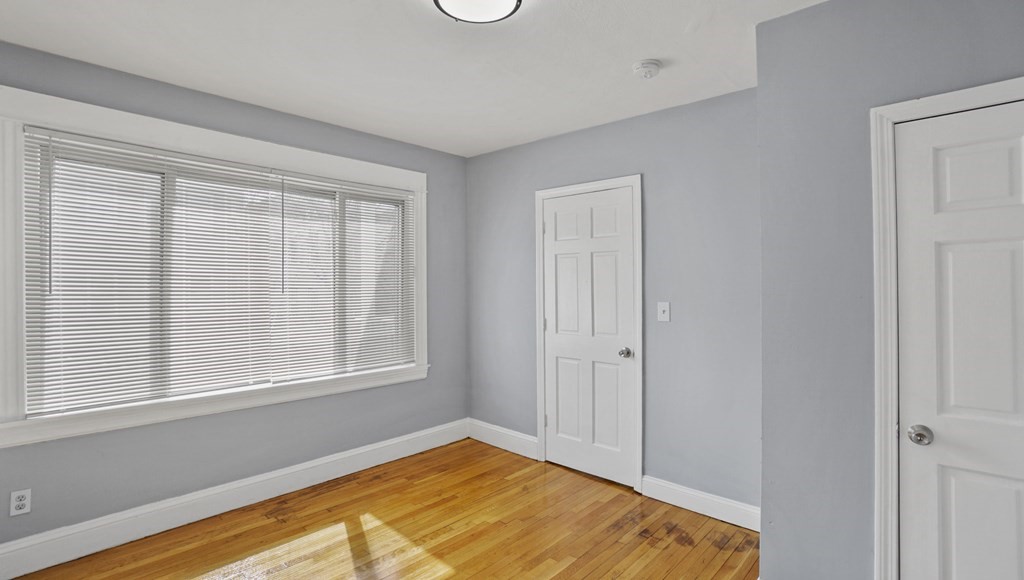 3 bed, 1 bath apartment for rent at 4 Navillus Ter Unit 3, Dorchester — photo 9 of 15