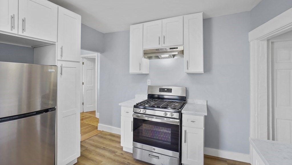 3 bed, 1 bath apartment for rent at 4 Navillus Ter Unit 3, Dorchester — photo 3 of 15