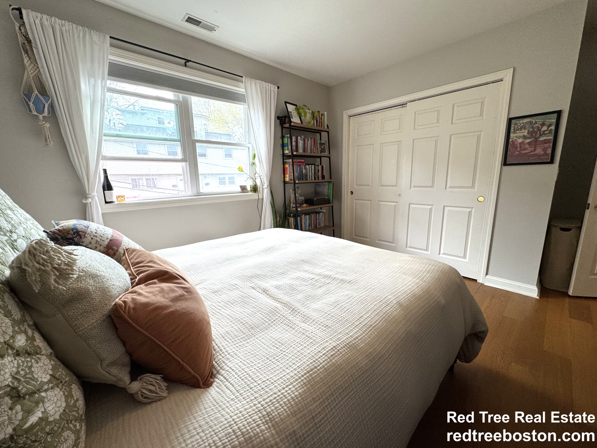 3 bed, 2.5 bath apartment for rent at 4 North Crescent Circuit Unit 1, Brighton — photo 13 of 25