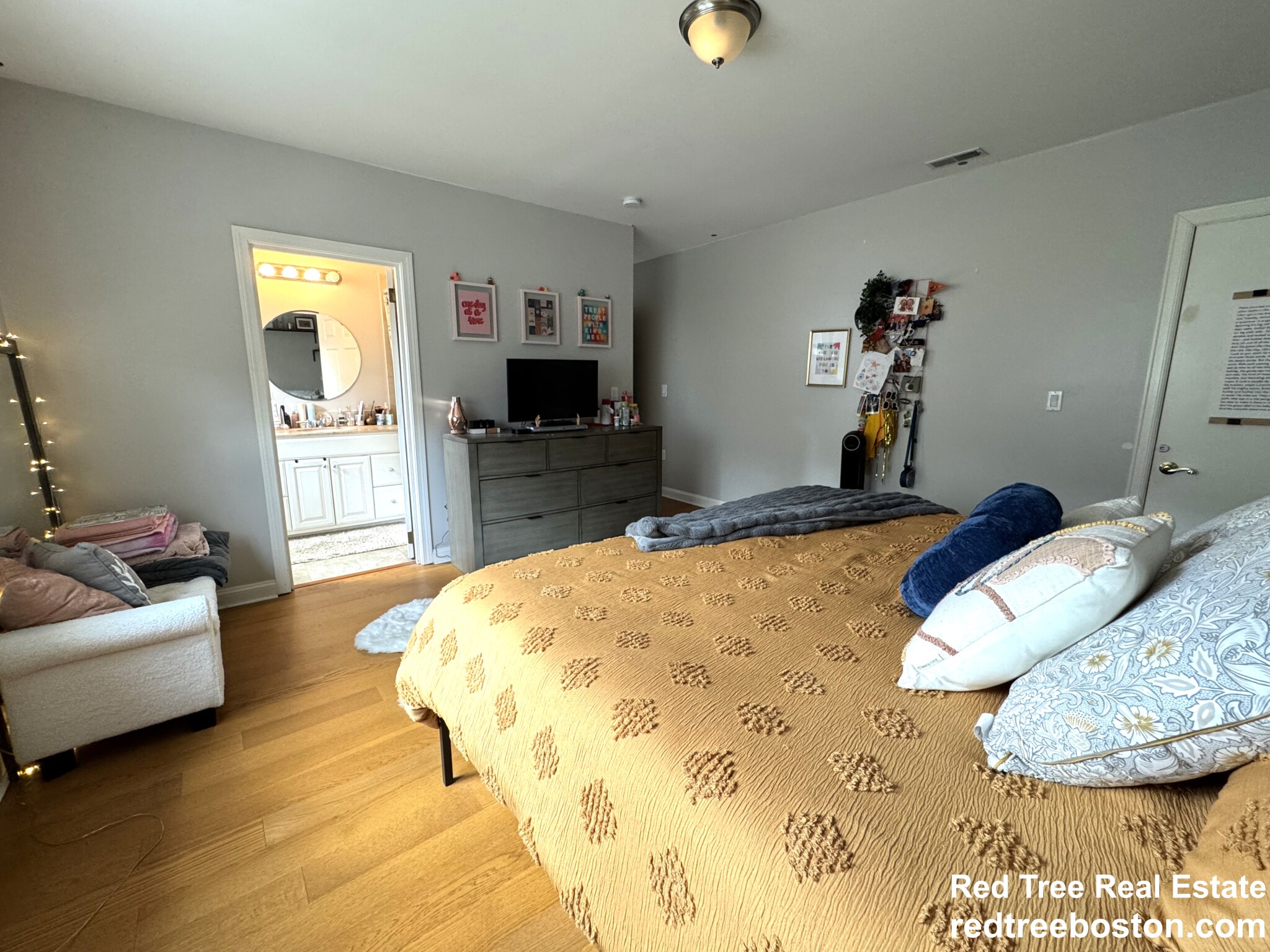 3 bed, 2.5 bath apartment for rent at 4 North Crescent Circuit Unit 1, Brighton — photo 9 of 25