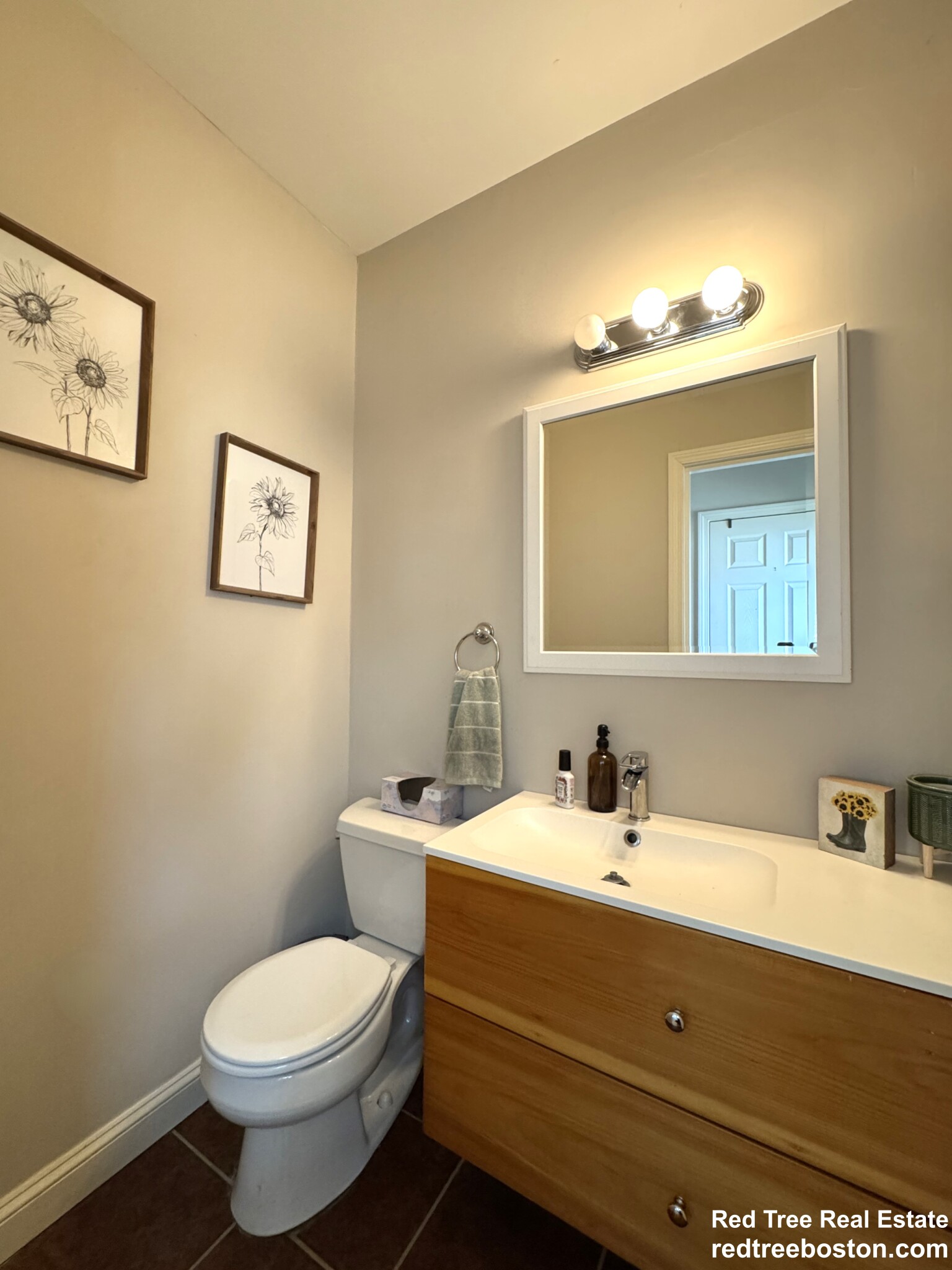 3 bed, 2.5 bath apartment for rent at 4 North Crescent Circuit Unit 1, Brighton — photo 5 of 25