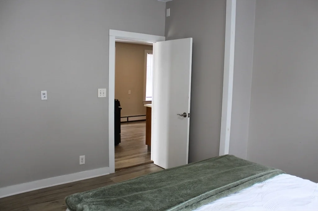 2 bed, 1 bath apartment for rent at 4 Northend St Unit 1, Peabody — photo 11 of 13