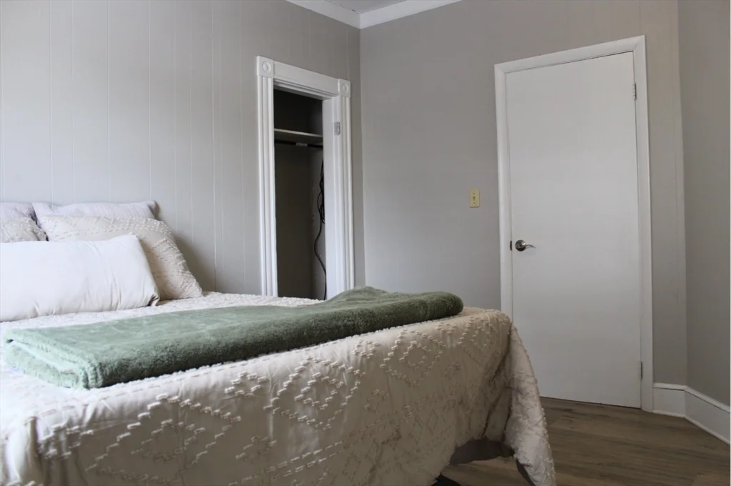 2 bed, 1 bath apartment for rent at 4 Northend St Unit 1, Peabody — photo 6 of 13