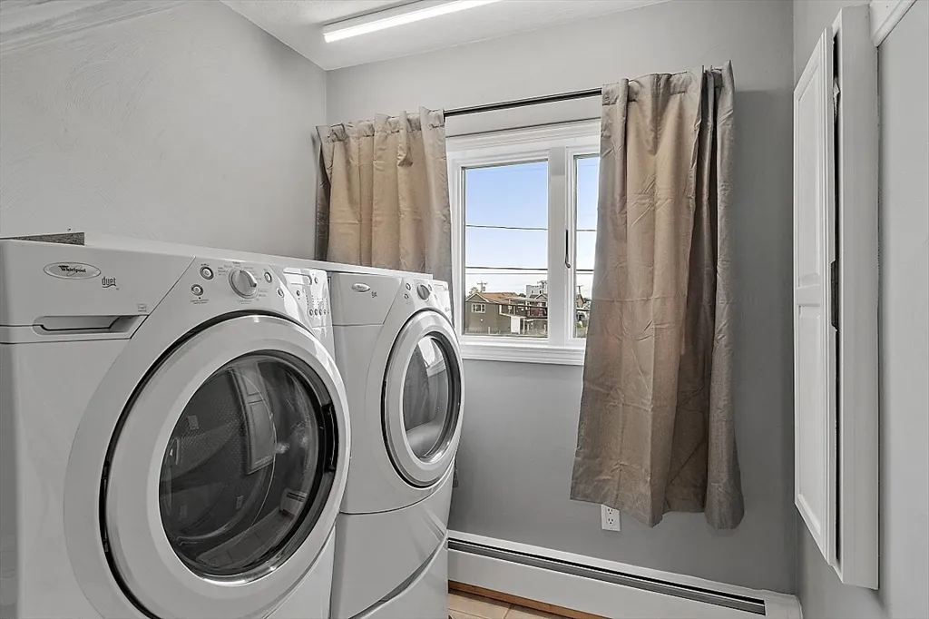 3 bed, 2 bath apartment for rent at 4 Northern Blvd, Plum Island — photo 20 of 41