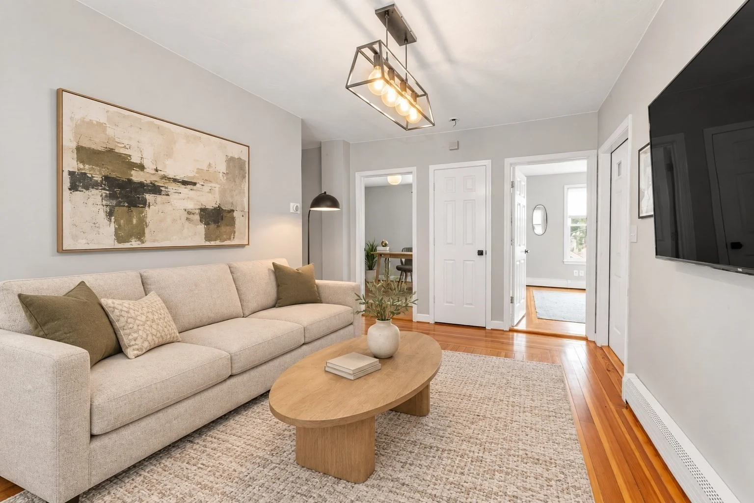 3 bed, 1 bath apartment for rent at 4 Northey St Unit 2, Salem — photo 2 of 15