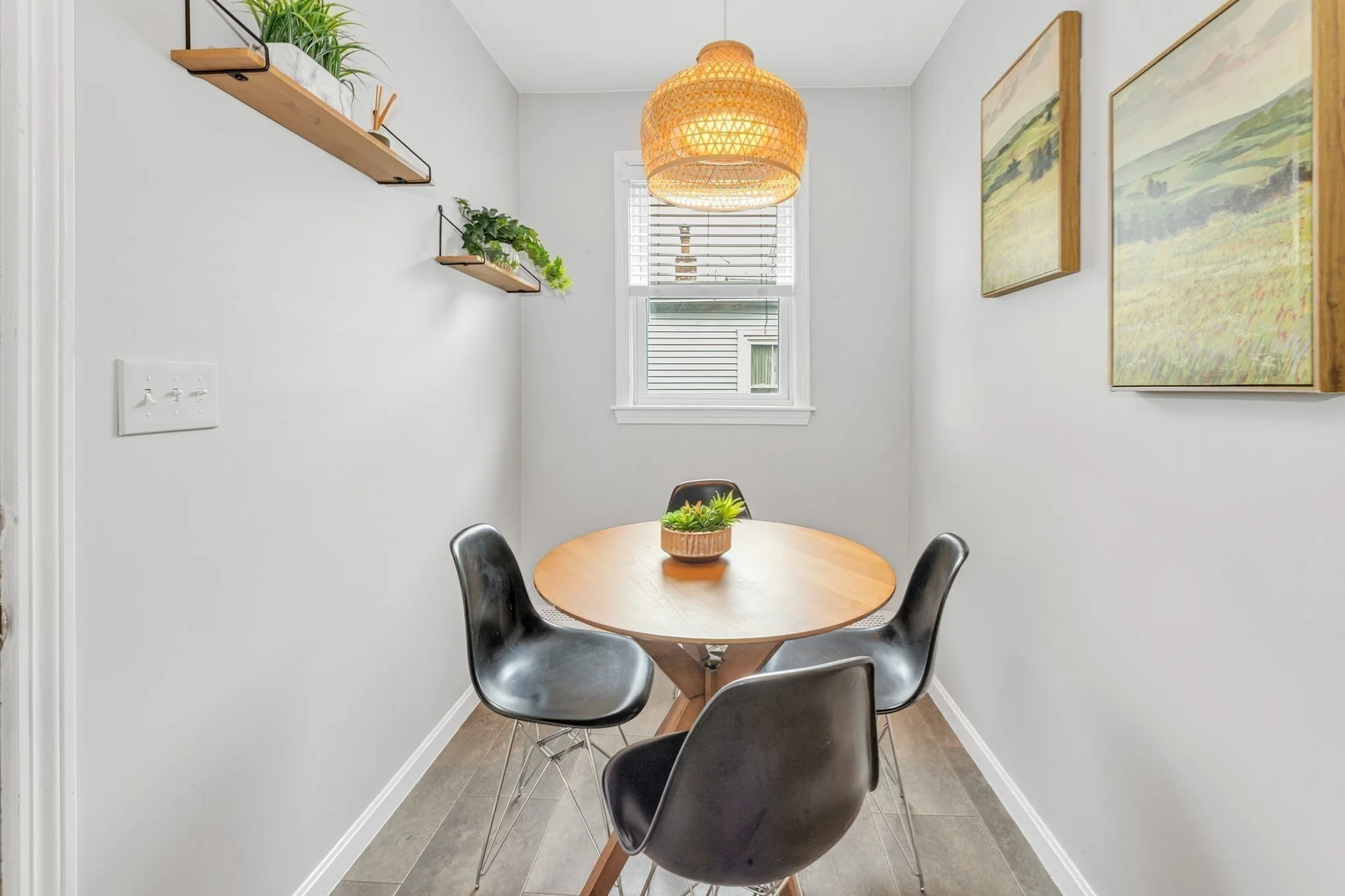 3 bed, 1 bath apartment for rent at 4 Northey St Unit 2, Salem — photo 6 of 15