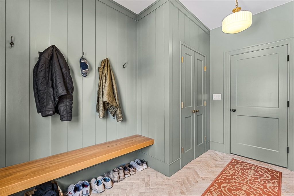 4 bed, 3 bath apartment for rent at 4 Norwood St Unit 4, Winchester — photo 31 of 35