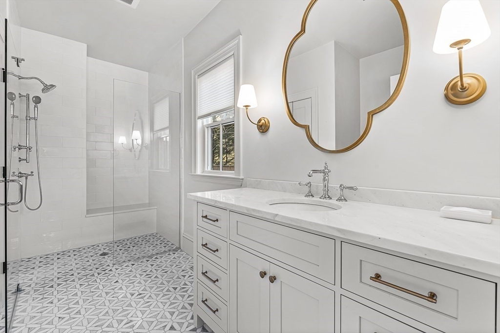 4 bed, 3 bath apartment for rent at 4 Norwood St Unit 4, Winchester — photo 30 of 35