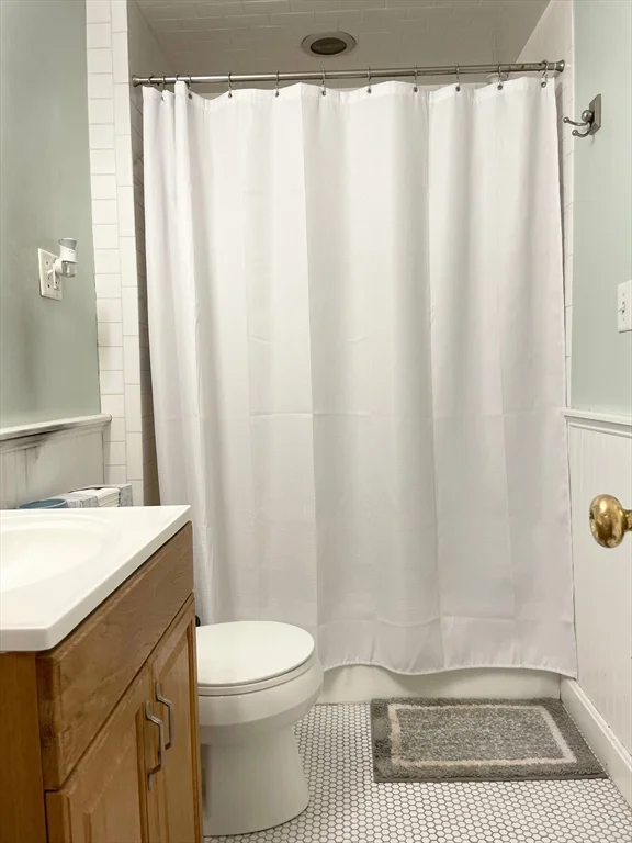 4 bed, 1 bath apartment for rent at 4 O St Unit 3A, South Boston — photo 10 of 11