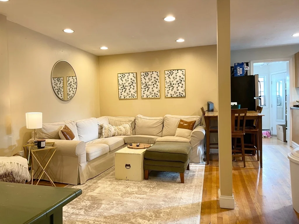4 bed, 1 bath apartment for rent at 4 O St Unit 3A, South Boston — photo 1 of 11