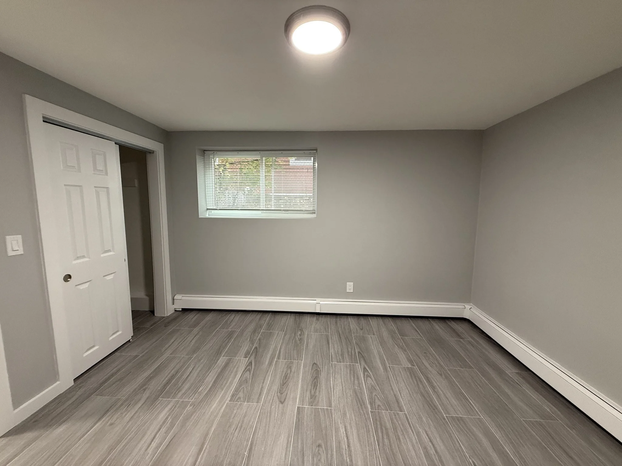 1 bed, 1 bath apartment for rent at 4 Oakcrest Rd Unit 2, Hyde Park — photo 9 of 10
