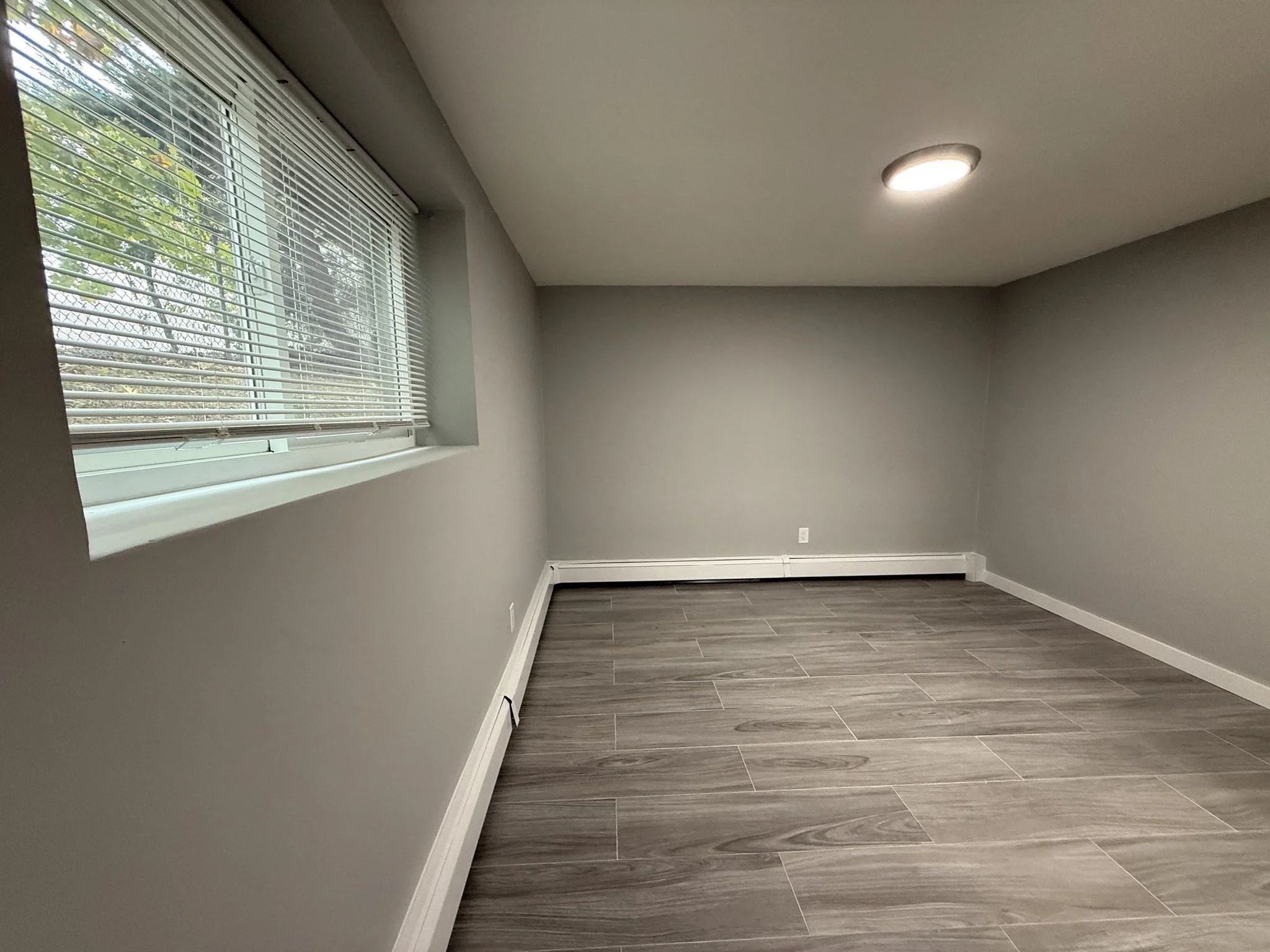 1 bed, 1 bath apartment for rent at 4 Oakcrest Rd Unit 2, Hyde Park — photo 8 of 10
