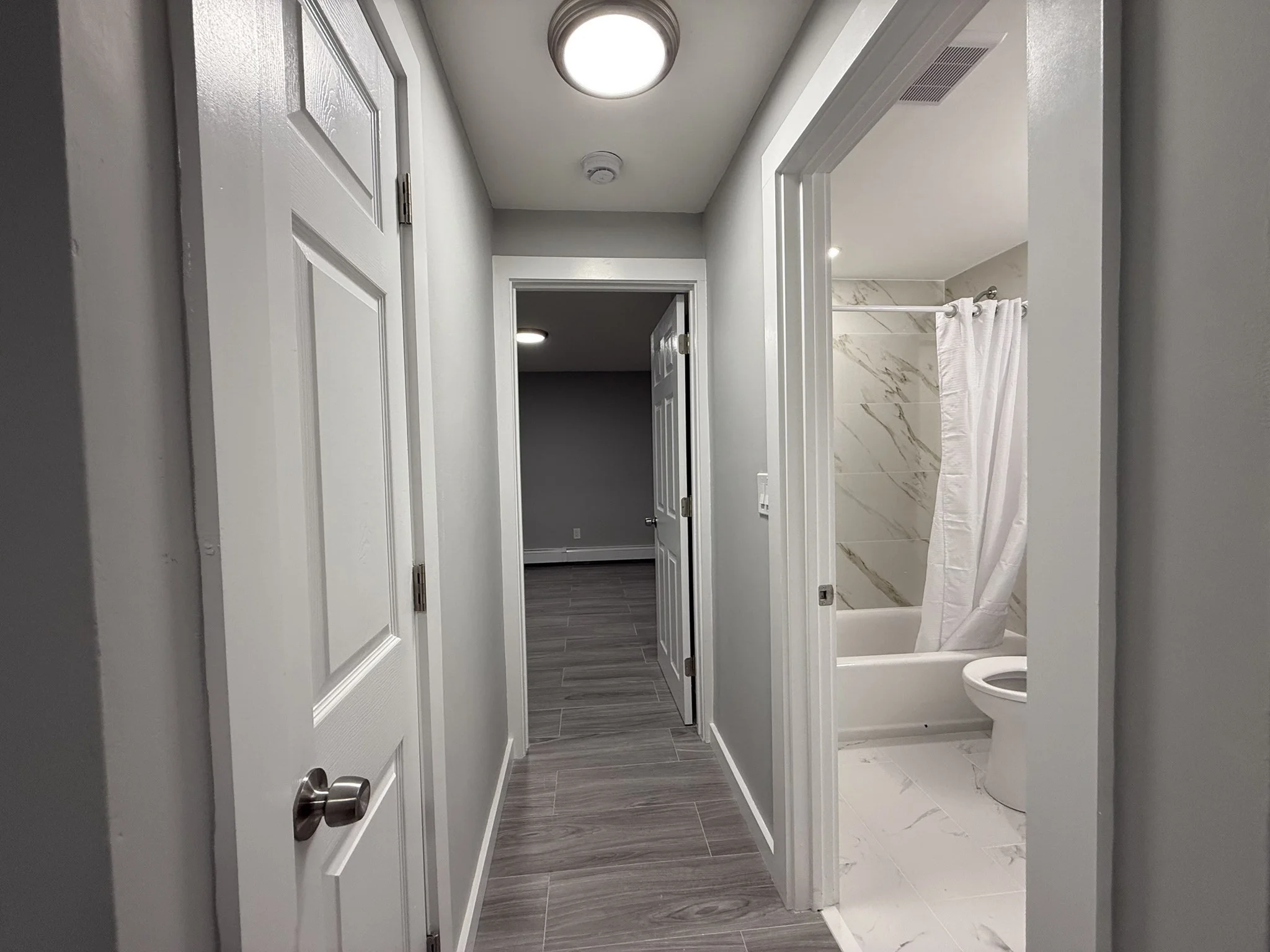 1 bed, 1 bath apartment for rent at 4 Oakcrest Rd Unit 2, Hyde Park — photo 7 of 10