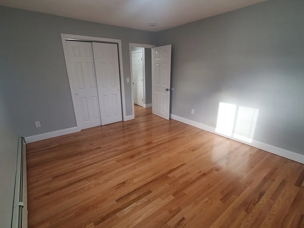 2 bed, 1 bath apartment for rent at 4 Oakcrest Unit 31, Hyde Park — photo 6 of 12