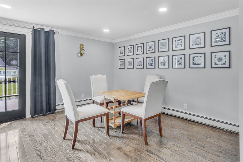 3 bed, 2 bath apartment for rent at 4 Oakridge Ave, Natick — photo 11 of 28