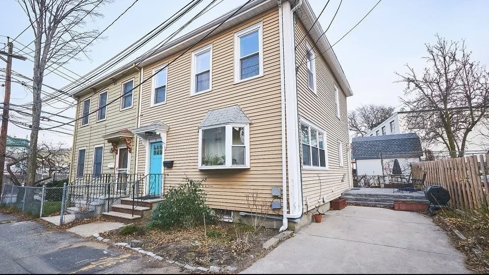 3 bed, 2 bath apartment for rent at 4 Olive Sq Unit 4, Union Square — photo 17 of 18