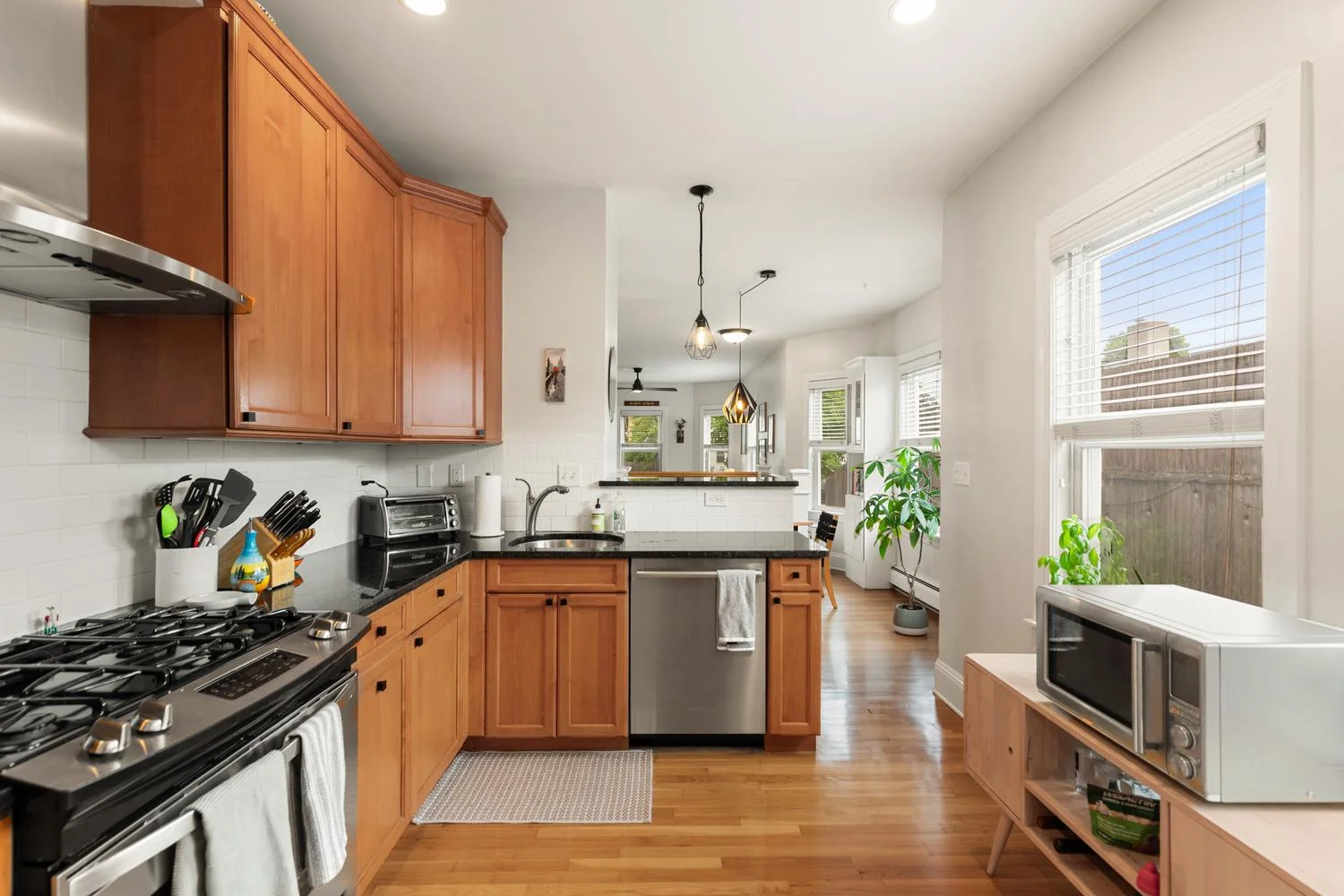 2 bed, 1.5 bath apartment for rent at 4 Orvis Rd Unit 4, Arlington — photo 9 of 22