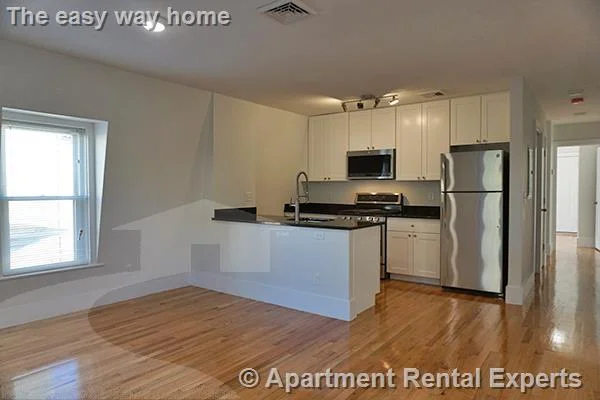 3 bed, 2 bath apartment for rent at 4 Osgood St Unit 3, Union Square — photo 8 of 10