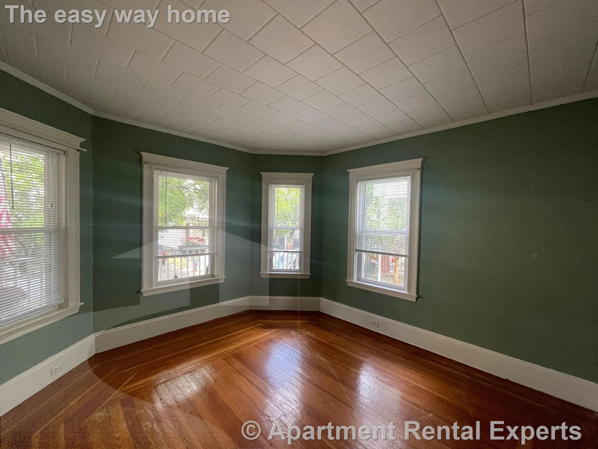 2 bed, 1 bath apartment for rent at 4 Ossipee Rd Unit 1, Teele Square — photo 3 of 19