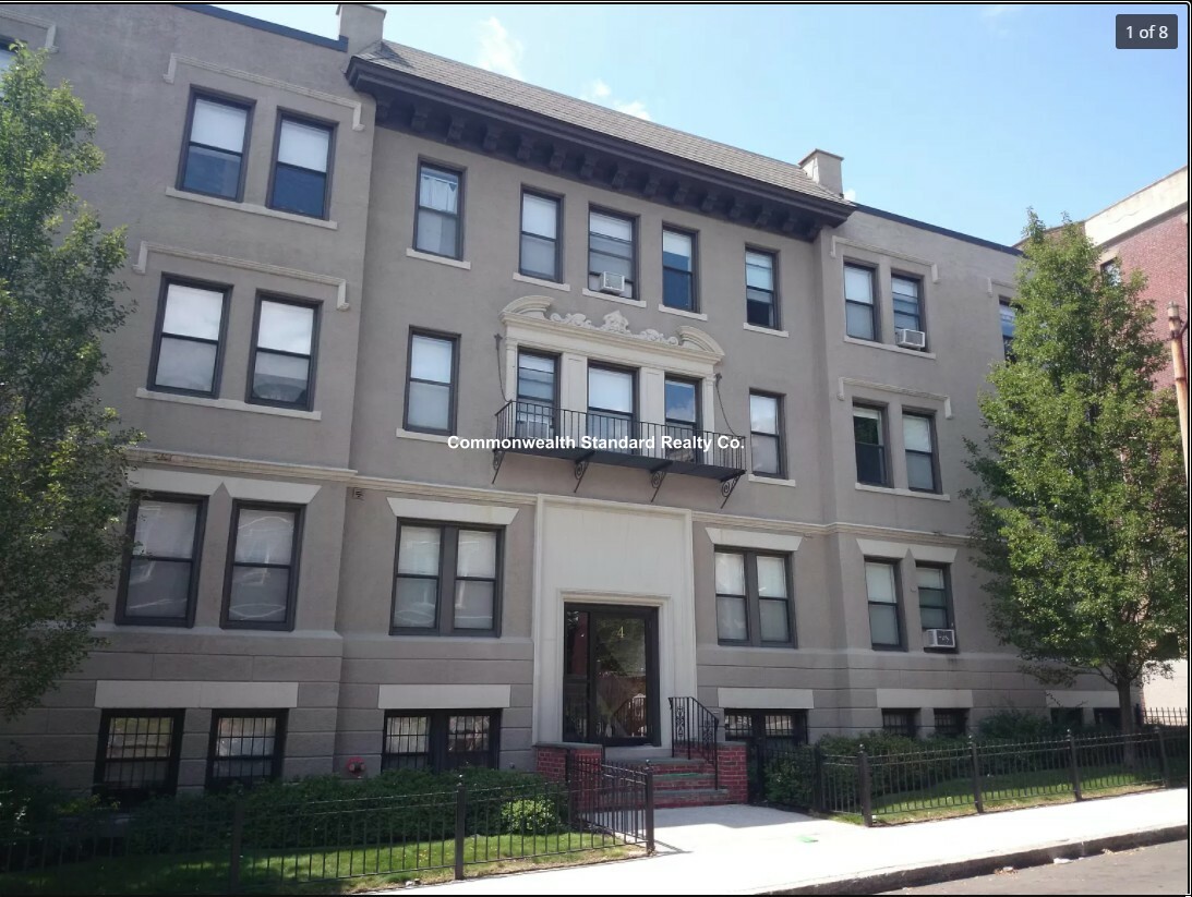 1.5 bed, 1 bath apartment for rent at 4 Park Vale Ave Unit 2, Allston — photo 26 of 28