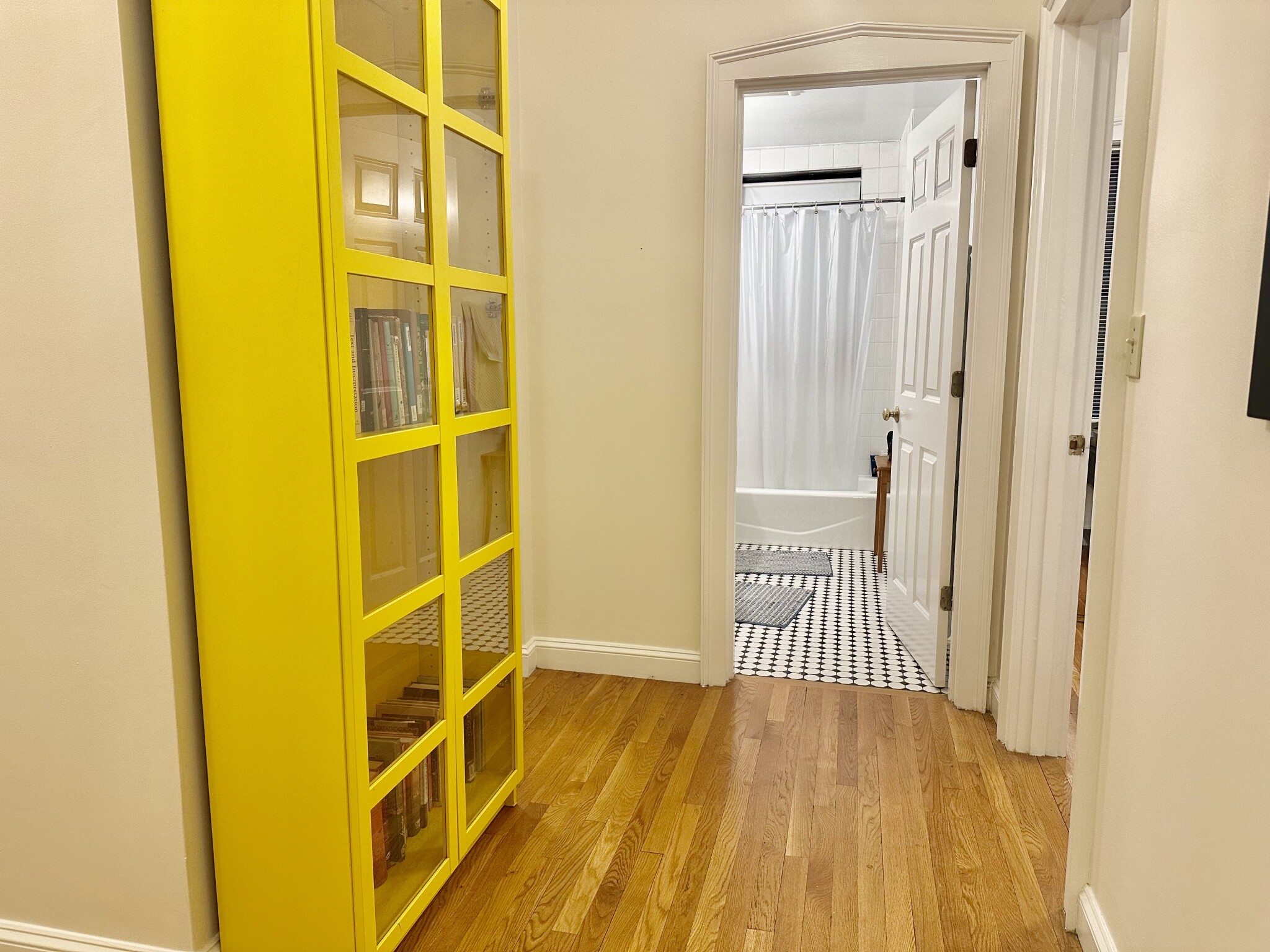 1.5 bed, 1 bath apartment for rent at 4 Park Vale Ave Unit 2, Allston — photo 18 of 28