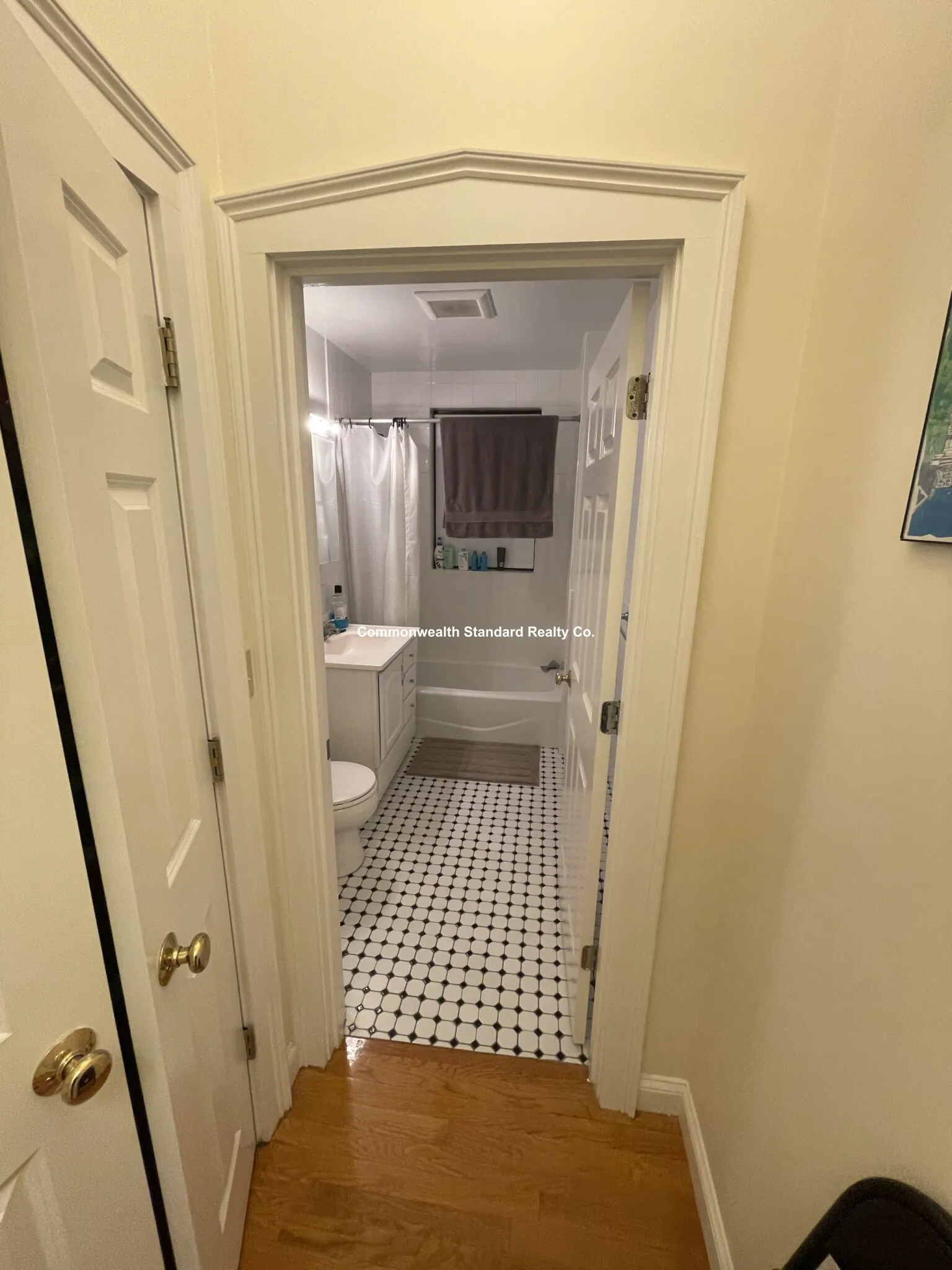 1 bed, 1 bath apartment for rent at 4 Park Vale Ave Unit 4, Allston — photo 17 of 35