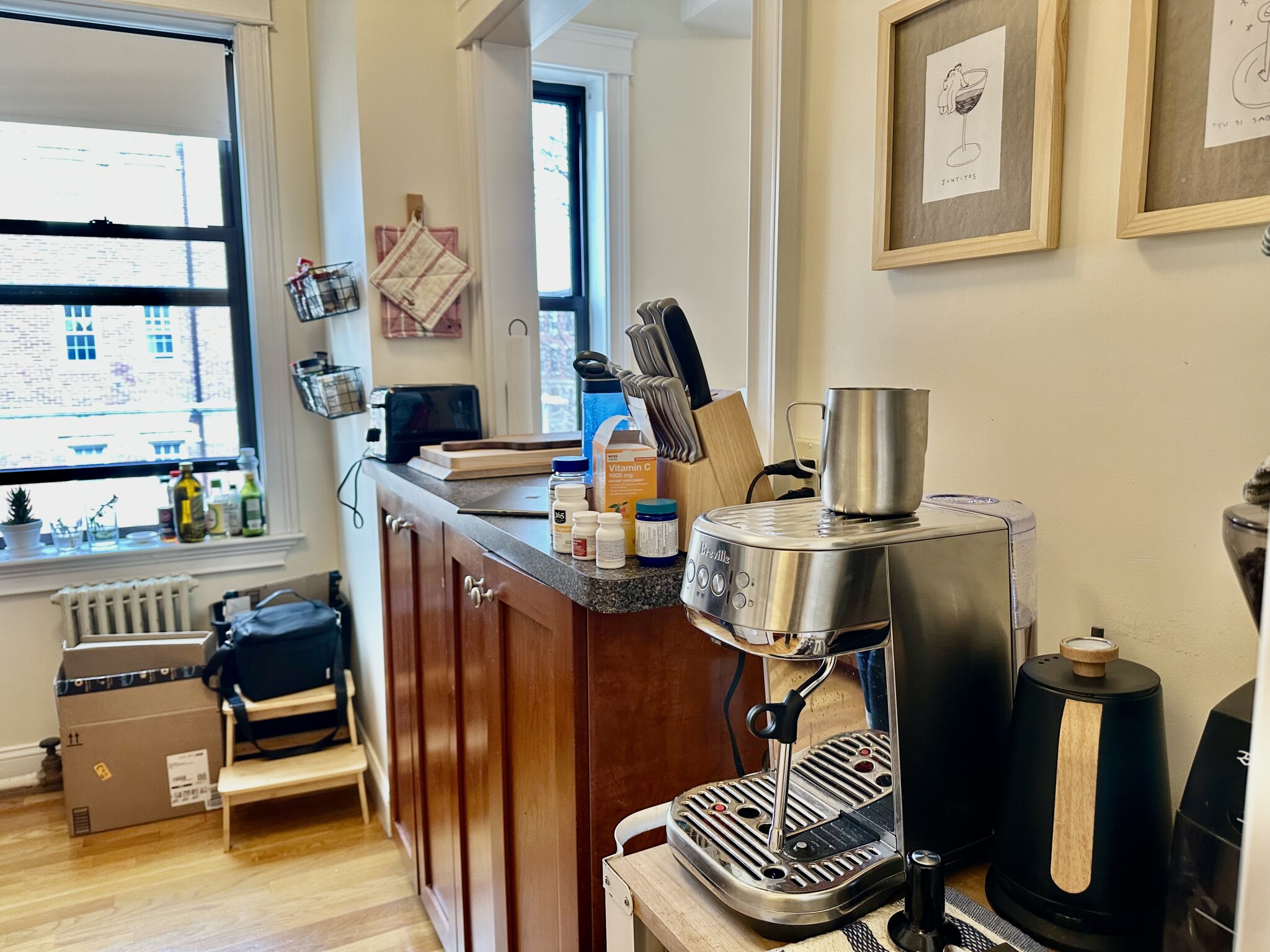 2 bed, 1 bath apartment for rent at 4 Park Vale Ave Unit 5, Allston — photo 10 of 17