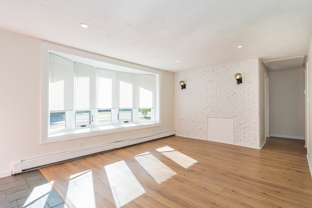 3 bed, 2 bath apartment for rent at 4 Paul St Unit -, North Natick — photo 4 of 27