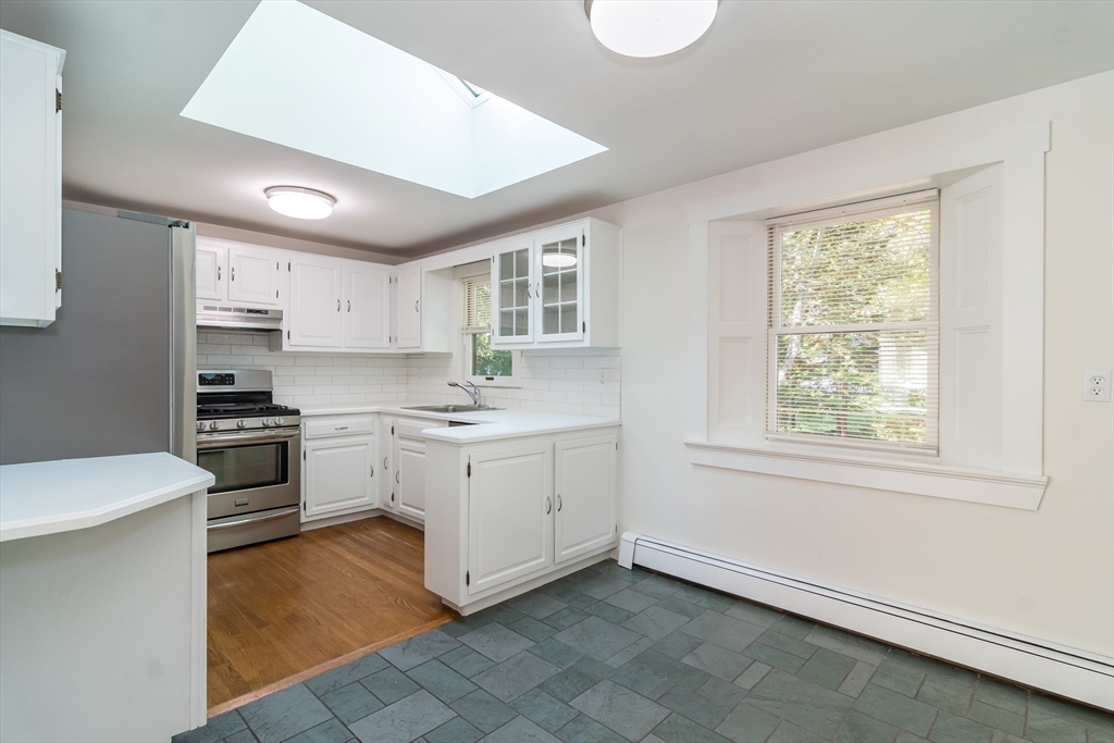 3 bed, 2 bath apartment for rent at 4 Paul St Unit -, North Natick — photo 8 of 27
