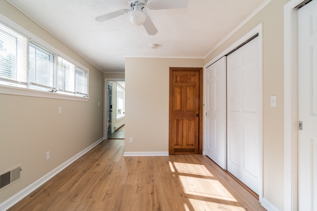 3 bed, 2 bath apartment for rent at 4 Paul St Unit -, North Natick — photo 13 of 27