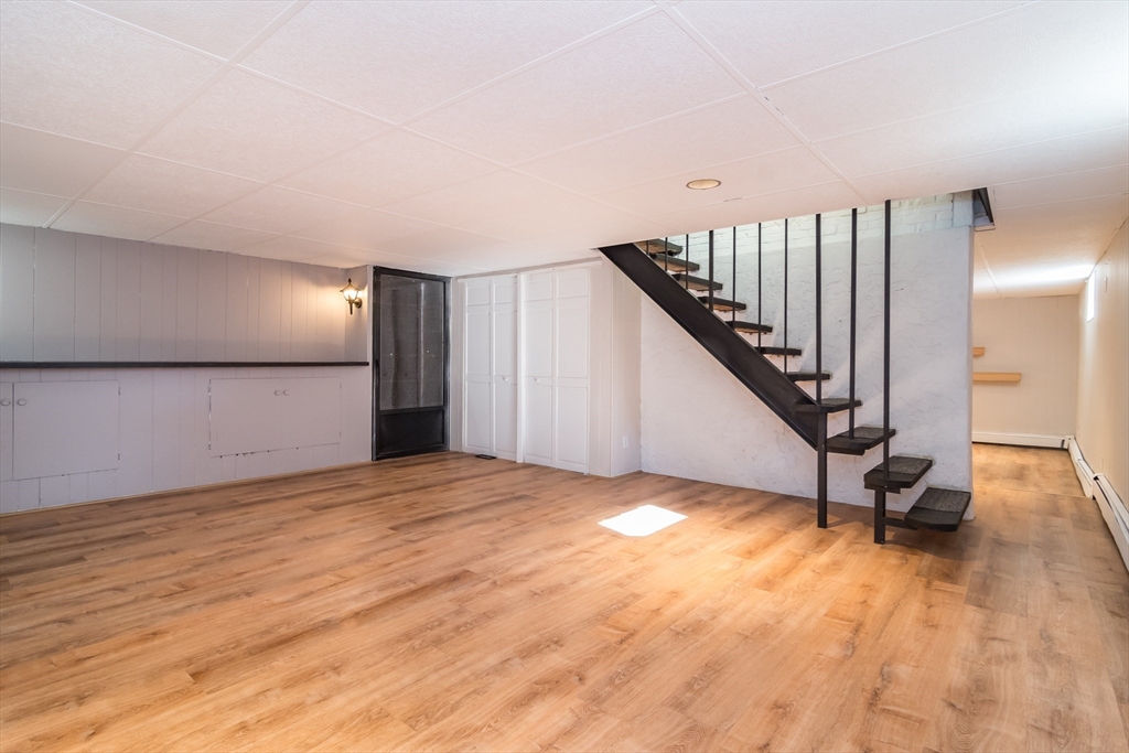 3 bed, 2 bath apartment for rent at 4 Paul St Unit -, North Natick — photo 21 of 27
