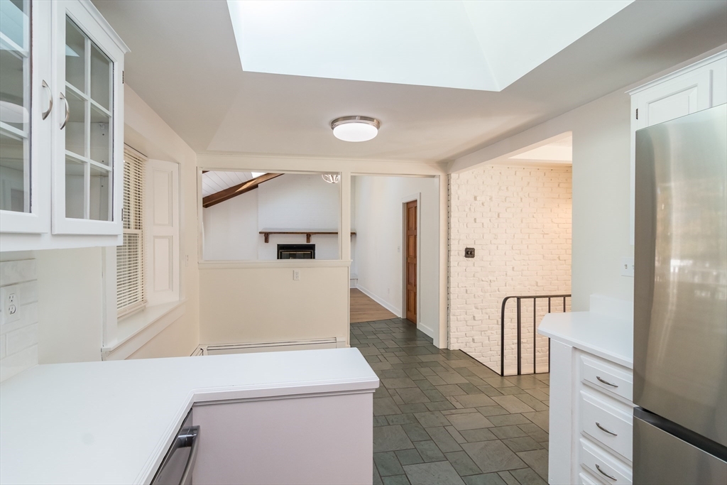 3 bed, 2 bath apartment for rent at 4 Paul St Unit -, North Natick — photo 9 of 27