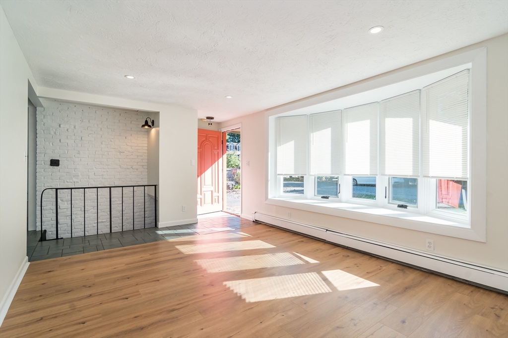 3 bed, 2 bath apartment for rent at 4 Paul St Unit -, North Natick — photo 3 of 27