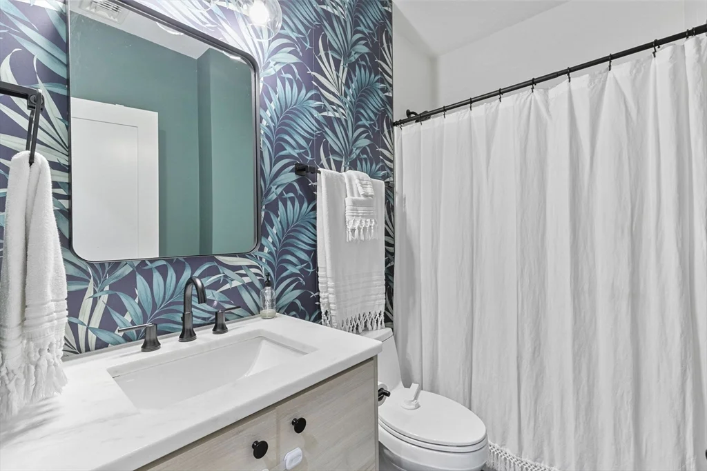 3 bed, 2 bath apartment for rent at 4 Payne St Unit 1, Dorchester — photo 13 of 16