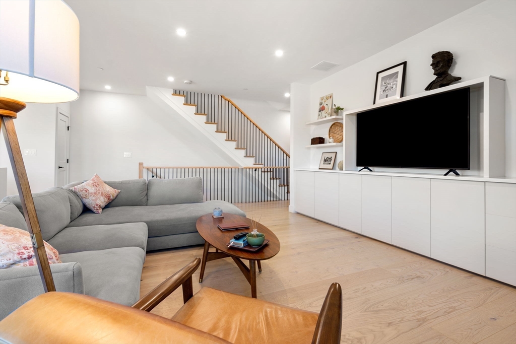3 bed, 3 bath apartment for rent at 4 Payne St Unit C, Dorchester — photo 8 of 21