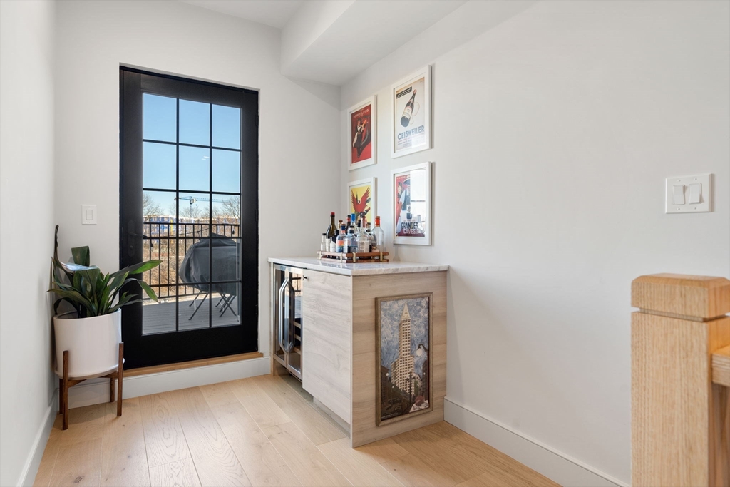 3 bed, 3 bath apartment for rent at 4 Payne St Unit C, Dorchester — photo 14 of 21