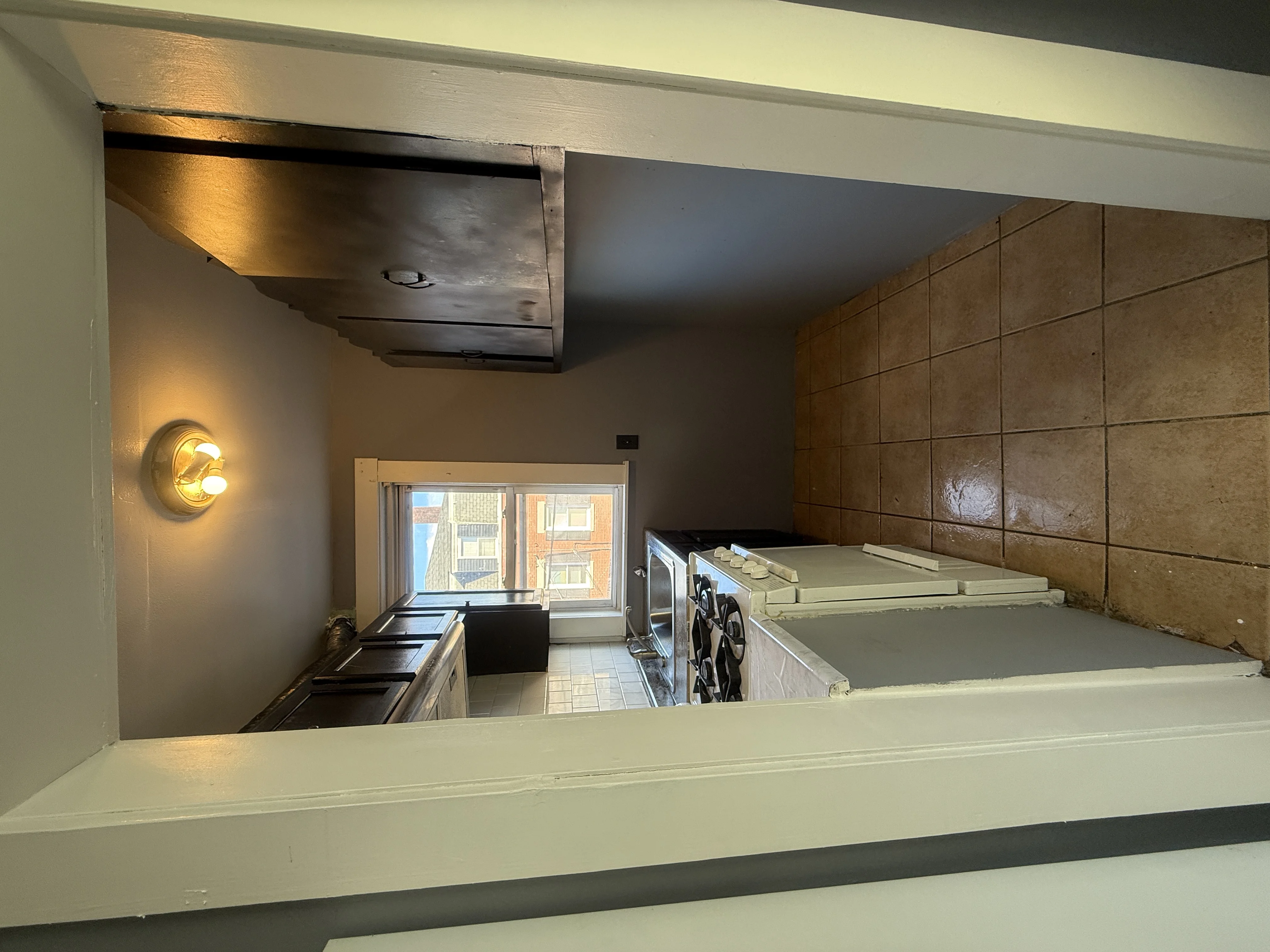 2 bed, 1 bath apartment for rent at 4 Pearl St Unit 2, East Somerville — photo 1 of 6