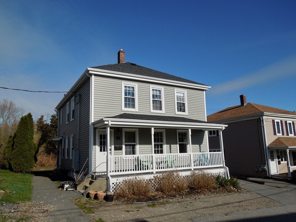 2 bed, 1 bath apartment for rent at 4 Peck St Unit 1, Kingston — photo 1 of 11