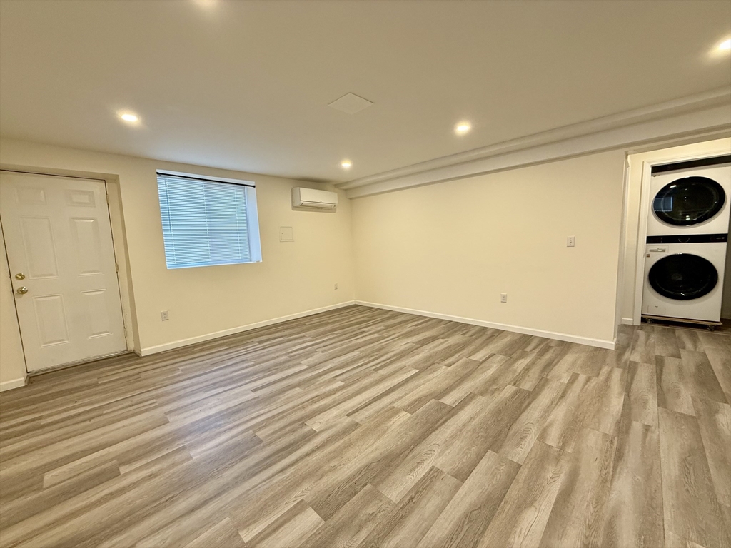4 bed, 2 bath apartment for rent at 4 Phillips St, Braintree — photo 10 of 13