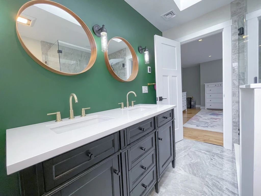 4 bed, 2 bath apartment for rent at 4 Pine Crest Rd, Braintree — photo 18 of 36