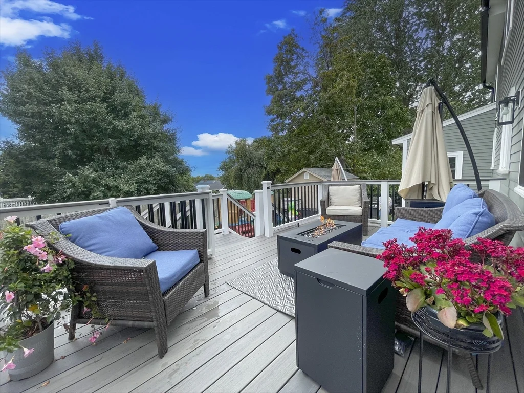 4 bed, 2 bath apartment for rent at 4 Pine Crest Rd, Braintree — photo 30 of 36