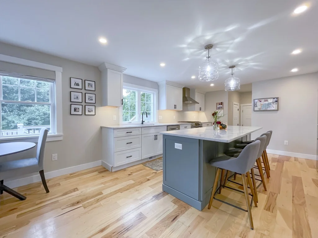 4 bed, 2 bath apartment for rent at 4 Pine Crest Rd, Braintree — photo 6 of 36
