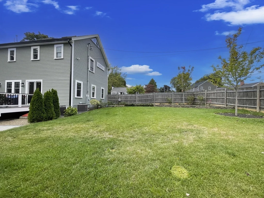 4 bed, 2 bath apartment for rent at 4 Pine Crest Rd, Braintree — photo 35 of 36