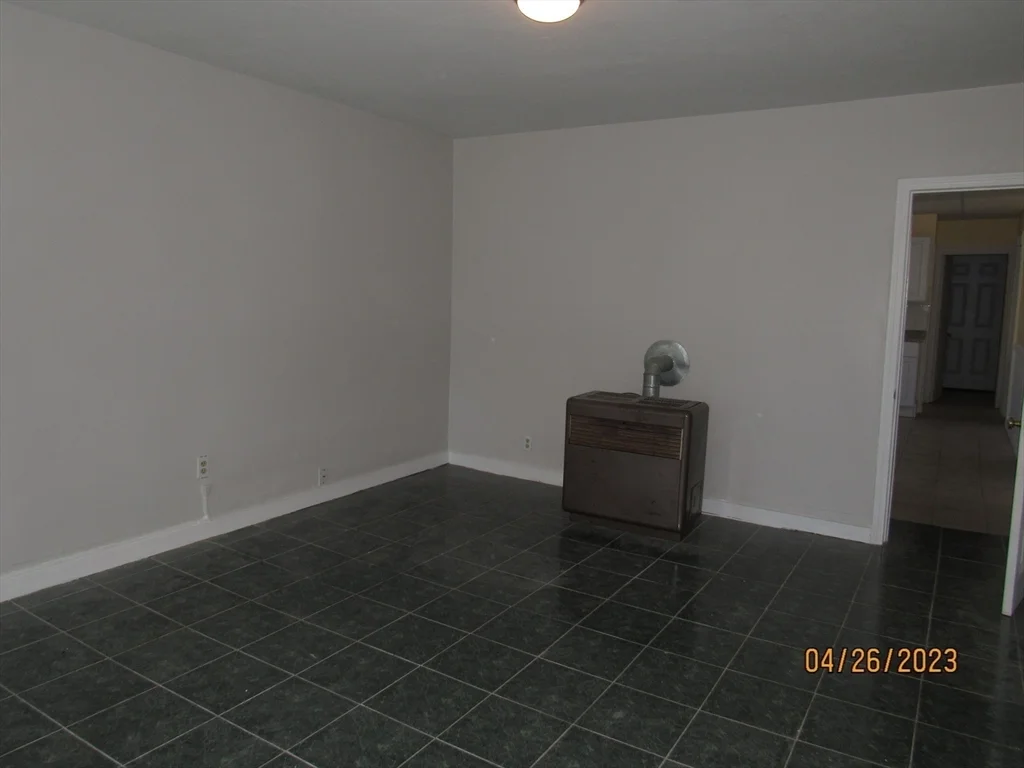 2 bed, 1 bath apartment for rent at 4 Plum St Unit 1, WPI — photo 24 of 28