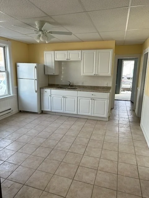 2 bed, 1 bath apartment for rent at 4 Plum St Unit 1, WPI — photo 7 of 28
