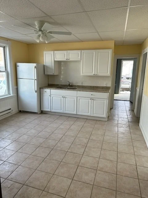 2 bed, 1 bath apartment for rent at 4 Plum St Unit 1, WPI — photo 2 of 28