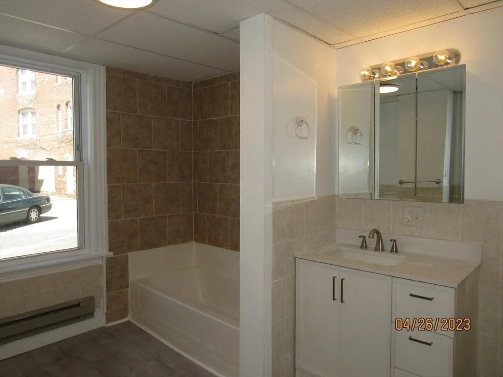 2 bed, 1 bath apartment for rent at 4 Plum St Unit 1, WPI — photo 11 of 28